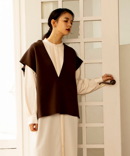 ReNorm(リノーム)の「スリットネックベスト(ベスト・レディース・ブラウン/パープル・フリー)」の17枚目の写真