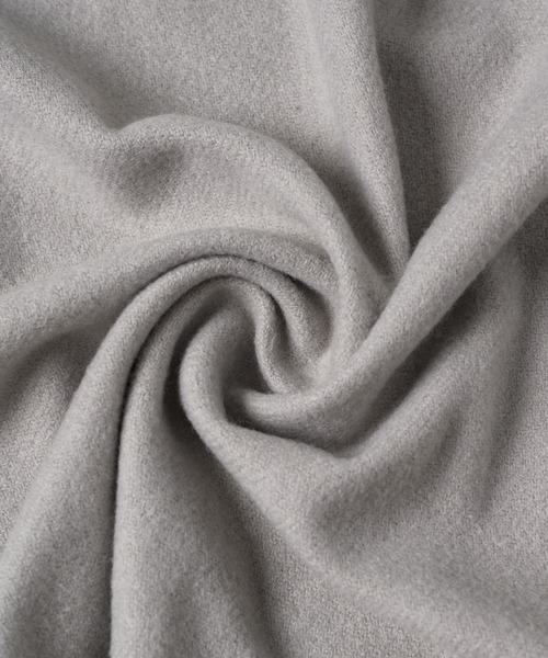 ADRER(アドラー)の「silky touch volume muffler/シルキータッチボリュームマフラー(マフラー・メンズ・ブラック/ベージュ/グレイッシュベージュ・FREE)」の12枚目の写真