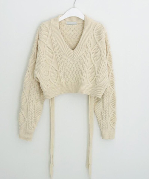 FRP(エフアールピー)の「YUGA バック ストラップ ニットセーター(ニット/セーター・レディース・ブラック/オフホワイト/カーキ・FREE)」の14枚目の写真