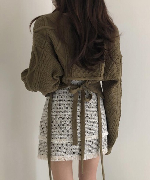 FRP(エフアールピー)の「YUGA バック ストラップ ニットセーター(ニット/セーター・レディース・ブラック/オフホワイト/カーキ・FREE)」の22枚目の写真