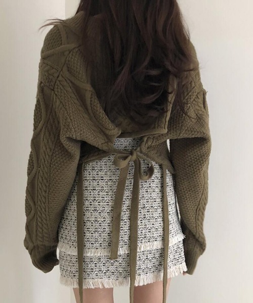 FRP(エフアールピー)の「YUGA バック ストラップ ニットセーター(ニット/セーター・レディース・ブラック/オフホワイト/カーキ・FREE)」の11枚目の写真