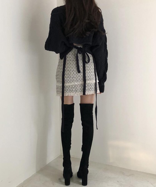 FRP(エフアールピー)の「YUGA バック ストラップ ニットセーター(ニット/セーター・レディース・ブラック/オフホワイト/カーキ・FREE)」の8枚目の写真