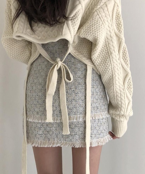 FRP(エフアールピー)の「YUGA バック ストラップ ニットセーター(ニット/セーター・レディース・ブラック/オフホワイト/カーキ・FREE)」の13枚目の写真