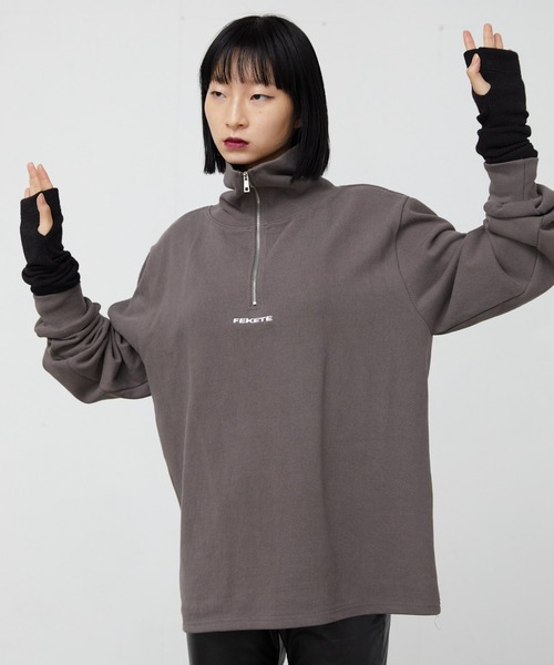 FEKETE（フェケテ）の「FEKETE MADE HALF ZIP-UP TURTLENECK MTM（スウェット・メンズ・ブラック/ベージュ/モカ・FREE）」の3枚目の写真