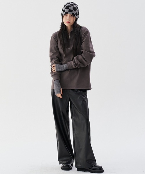 FEKETE（フェケテ）の「FEKETE MADE HALF ZIP-UP TURTLENECK MTM（スウェット・メンズ・ブラック/ベージュ/モカ・FREE）」の11枚目の写真