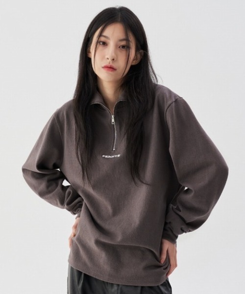 FEKETE（フェケテ）の「FEKETE MADE HALF ZIP-UP TURTLENECK MTM（スウェット・メンズ・ブラック/ベージュ/モカ・FREE）」の5枚目の写真