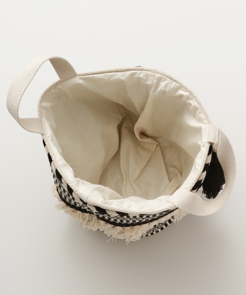 チャイハネ（チャイハネ）の「【チャイハネ】モノトーン手織りバッグ（ハンドバッグ・レディース・ブラック×ホワイト・FREE）」の7枚目の写真