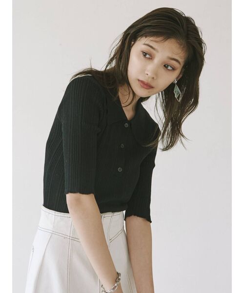 MURUA（ムルーア）の「ランダムリブニットポロシャツ（ポロシャツ・レディース・その他1/ブラック/アイボリー・FREE）」の4枚目の写真