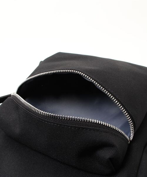Y'SACCS（イザック）の「【CORDURA EcoMade Canvas】ベーシックデイパック（バックパック/リュック・レディース・パープル/カーキ/ブラック/ベージュ/ネイビー・FREE）」の13枚目の写真