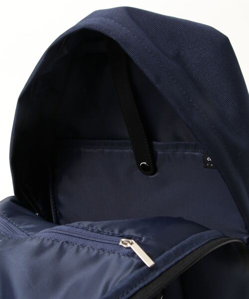 Y'SACCS（イザック）の「【CORDURA EcoMade Canvas】ベーシックデイパック（バックパック/リュック・レディース・パープル/カーキ/ブラック/ベージュ/ネイビー・FREE）」の11枚目の写真