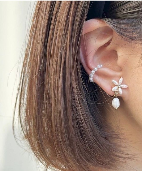 flower（フラワー）の「ドロップペタルイヤリング（イヤリング・レディース・ゴールド・FREE）」の5枚目の写真