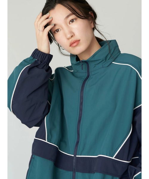 earth music&ecology(アースミュージックアンドエコロジー)の「アノラック*(ナイロンジャケット・レディース・ブラック/ブルーグリーン/グレイッシュベージュ・FREE)」の21枚目の写真