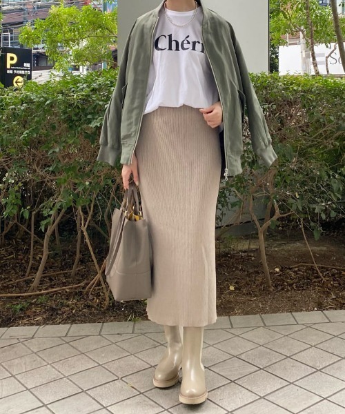 RIVE DROITE（リヴドロワ）の「着回し力抜群/リブストレートスカート（スカート・レディース・ブラック/ベージュ/グリーン/ブラウン/カーキ・36/38）」の16枚目の写真