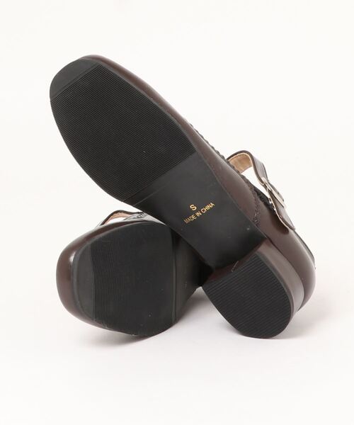 BODYLINE（ボディライン）の「ガーリー風 ラウンドトゥストラップパンプス（パンプス・レディース・ブラック/ブラウン/レッド/オフホワイト/ホワイト系/ブラック系・S/L/M/2L）」の7枚目の写真