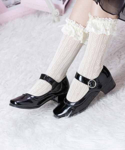 BODYLINE（ボディライン）の「ガーリー風 ラウンドトゥストラップパンプス（パンプス・レディース・ブラック/ブラウン/レッド/オフホワイト/ホワイト系/ブラック系・S/L/M/2L）」の4枚目の写真