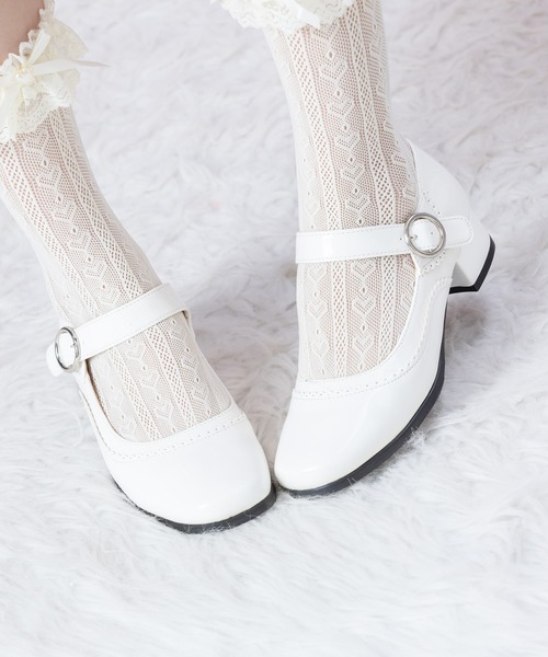 BODYLINE（ボディライン）の「ガーリー風 ラウンドトゥストラップパンプス（パンプス・レディース・ブラック/ブラウン/レッド/オフホワイト/ホワイト系/ブラック系・S/L/M/2L）」の12枚目の写真