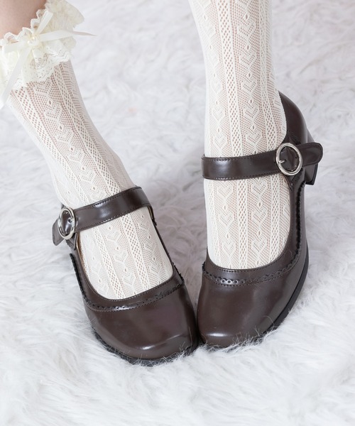 BODYLINE（ボディライン）の「ガーリー風 ラウンドトゥストラップパンプス（パンプス・レディース・ブラック/ブラウン/レッド/オフホワイト/ホワイト系/ブラック系・S/L/M/2L）」の22枚目の写真