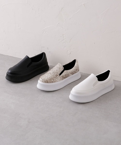 Thevon（ゼボン）の「厚底スリッポン（スニーカー・レディース・ベージュ/ブラック/ホワイト・SMALL/LARGE/MEDIUM）」の4枚目の写真