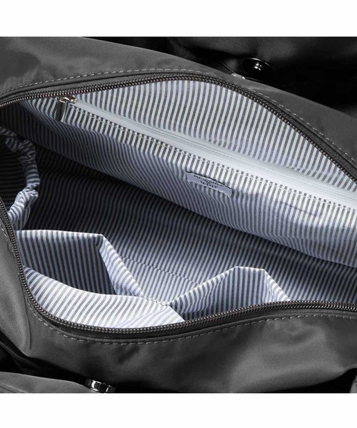 IEDIT(イディット)の「IEDIT ウェブマガジンmi-molletコラボ さらに軽量化!印象も軽やかにグレードアップした365日持ちたい撥水エブリデイバッグ〈グレー〉(トートバッグ・レディース・グレー・ONE SIZE)」の13枚目の写真