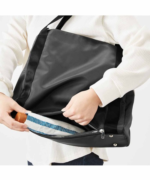 IEDIT(イディット)の「IEDIT ウェブマガジンmi-molletコラボ さらに軽量化!印象も軽やかにグレードアップした365日持ちたい撥水エブリデイバッグ〈グレー〉(トートバッグ・レディース・グレー・ONE SIZE)」の8枚目の写真