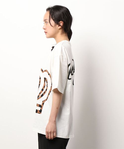 BABYDOLL（ベビードール）の「親子お揃い ヒョウ柄BIG王冠Tシャツ 