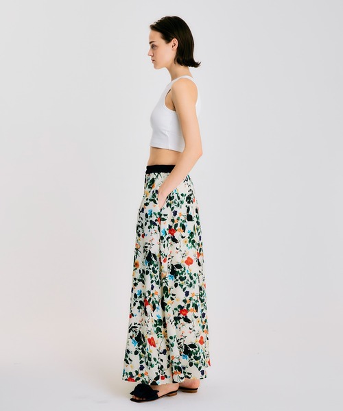 新型ボタニカル柄ロングスカート【手洗い可能】（スカート