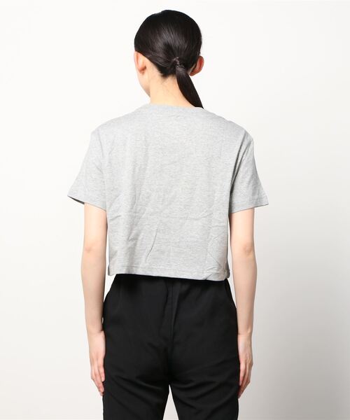 NIKE(ナイキ)の「NIKE/ナイキ WSエッセンシャル クロップフレンチテリー Tシャツ(Tシャツ/カットソー・レディース・グレー/ブラック/ホワイト・S/M/L/XL/XS)」の5枚目の写真