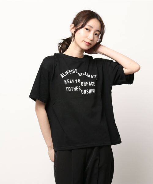 KOBE LETTUCE(コウベレタス)の「選べるプリント半袖Tシャツ(Tシャツ/カットソー・レディース・ブラック系1/ホワイト/ベージュ系1/ブラック/ベージュ系/ホワイト系/ブラック系/ベージュ/ホワイト系1・FREE)」の1枚目の写真