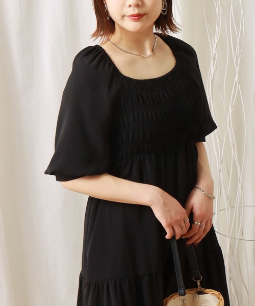 libelle more（リベル モア）の「無地デシン　シャーリングティアードワンピース（ワンピース・レディース・ブラック/モカ/ラベンダー・M/L）」の5枚目の写真