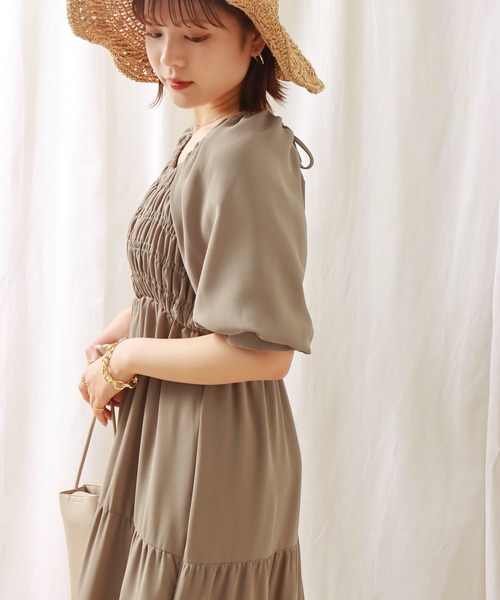 libelle more（リベル モア）の「無地デシン　シャーリングティアードワンピース（ワンピース・レディース・ブラック/モカ/ラベンダー・M/L）」の10枚目の写真