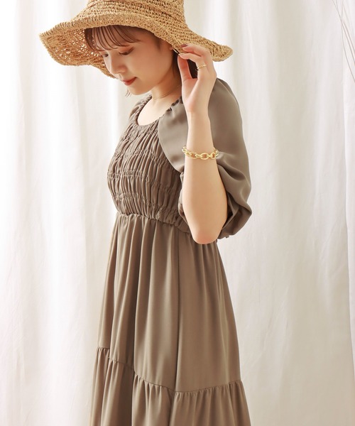 libelle more（リベル モア）の「無地デシン　シャーリングティアードワンピース（ワンピース・レディース・ブラック/モカ/ラベンダー・M/L）」の11枚目の写真