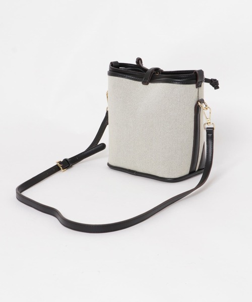 RODE SKO（ロデスコ）の「キャンバスコンビキンチャクショルダー（ショルダーバッグ・レディース・ブラック/キャメル・ONE）」の22枚目の写真