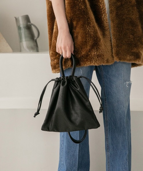 LOWRYS FARM（ローリーズファーム）の「３ＲＯＯＭキンチャクＢＡＧ　298733（ショルダーバッグ・レディース・アイボリー/ブラック/ピンク/ブルー・FREE）」の3枚目の写真