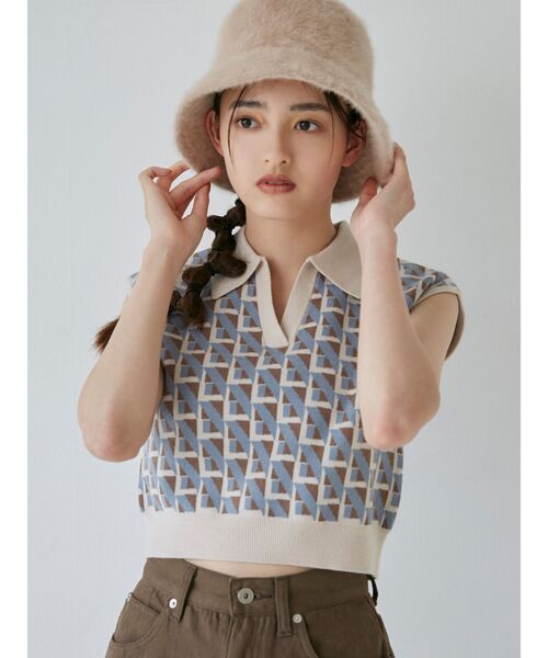 MURUA（ムルーア）の「ジオメトリックニットポロ（ニット/セーター・レディース・オレンジ/グリーン/アイボリー・FREE）」の2枚目の写真