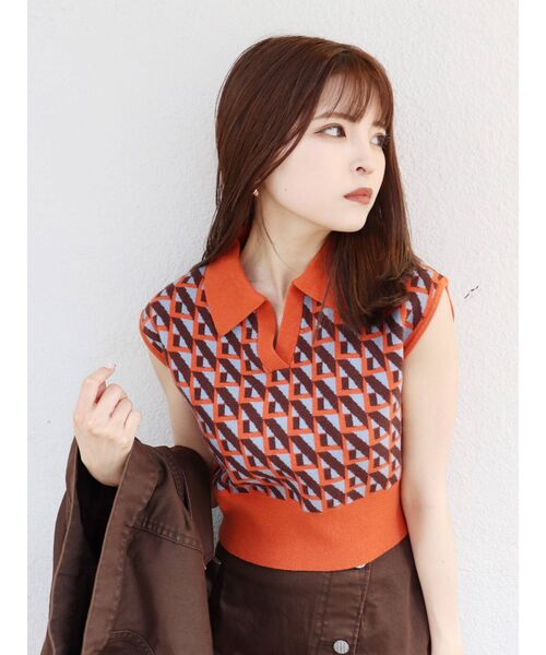 MURUA（ムルーア）の「ジオメトリックニットポロ（ニット/セーター・レディース・オレンジ/グリーン/アイボリー・FREE）」の9枚目の写真