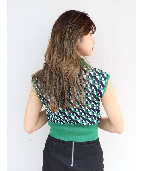 MURUA（ムルーア）の「ジオメトリックニットポロ（ニット/セーター・レディース・オレンジ/グリーン/アイボリー・FREE）」の10枚目の写真