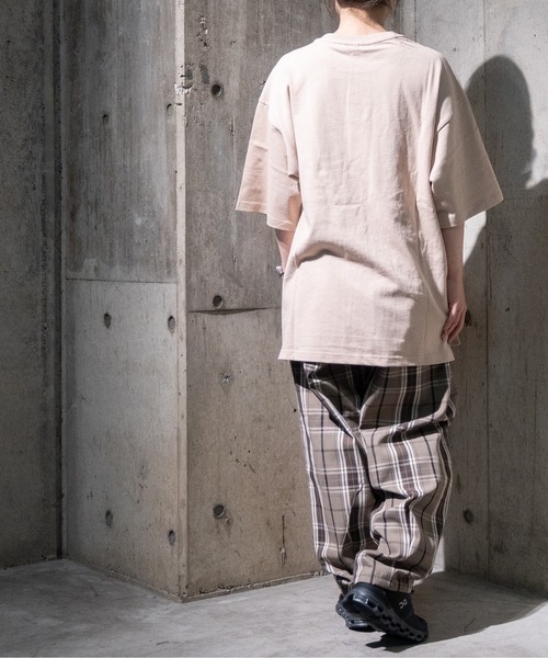 JOHN'S CLOSET（ジョンズクローゼット）の「【13】TCツイルワイドバルーンパンツ（その他パンツ・メンズ・ブラック/ベージュ/グリーン/アイボリー/ブラック系その他/ベージュ系その他/チェック・MEDIUM/LARGE/X-LARGE）」の21枚目の写真