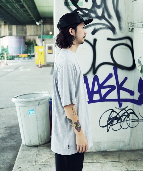 SANTA CRUZ(サンタクルーズ)の「SANTA CRUZ / サンタクルーズ Meek Slasher Fusion S/S Regular T-Shirt 半袖 クルーネック ロゴ Tシャツ(Tシャツ/カットソー・メンズ・ブラック/ヘザーグレー・MEDIUM/LARGE/X-LARGE)」の8枚目の写真
