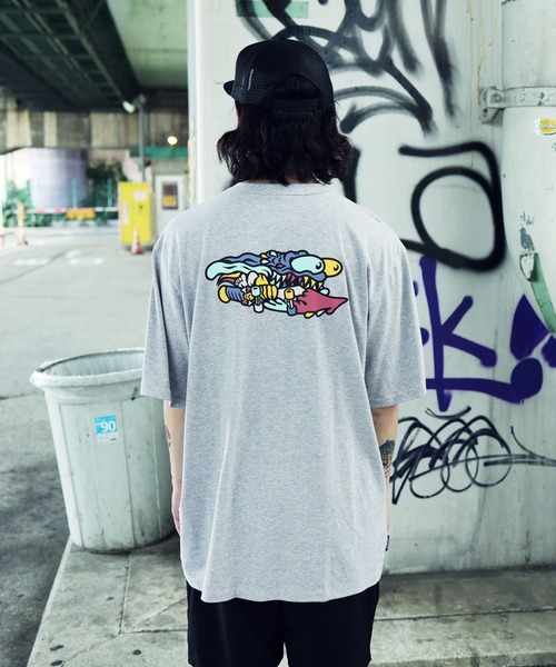 SANTA CRUZ(サンタクルーズ)の「SANTA CRUZ / サンタクルーズ Meek Slasher Fusion S/S Regular T-Shirt 半袖 クルーネック ロゴ Tシャツ(Tシャツ/カットソー・メンズ・ブラック/ヘザーグレー・MEDIUM/LARGE/X-LARGE)」の9枚目の写真