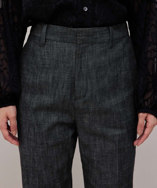 ROPE'（ロペ）の「【秋の新作】リアクティブデニムストレートパンツ（デニムパンツ・レディース・ブラック・36/38）」の4枚目の写真