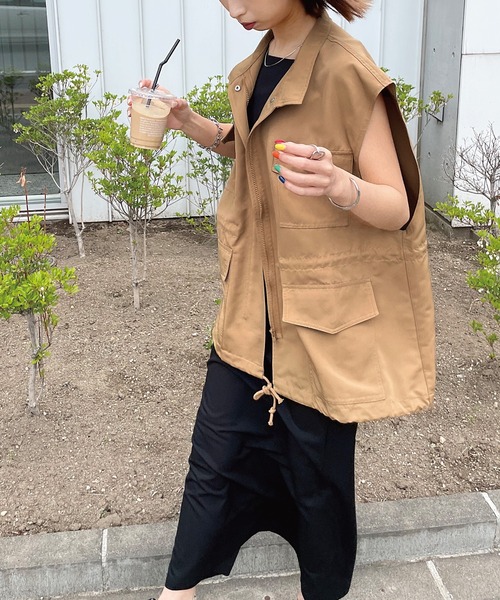 Chillfar(チルファー)の「ミリタリーベスト(ベスト・レディース・ブラック/ベージュ/カーキ/アイボリー・MEDIUM/LARGE)」の17枚目の写真