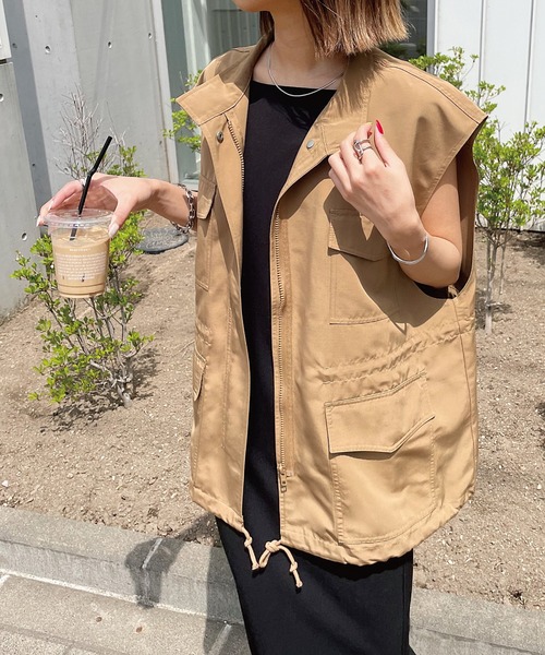 Chillfar(チルファー)の「ミリタリーベスト(ベスト・レディース・ブラック/ベージュ/カーキ/アイボリー・MEDIUM/LARGE)」の20枚目の写真