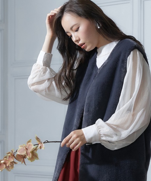 miclat（ミクラ）の「大きいサイズ ロング丈フェイクファーベスト miclat（ベスト・レディース・ベージュ/チャコールグレー・4L/LL/3L/L）」の10枚目の写真