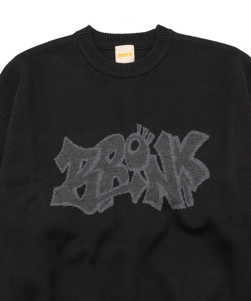 WHO'S WHO gallery(フーズフーギャラリー)の「【KOOKY'N/クーキー】BRONXタギングニット(ニット/セーター・メンズ・アイボリー/ブラック/チャコールグレー/アッシュグレー・FREE)」の9枚目の写真