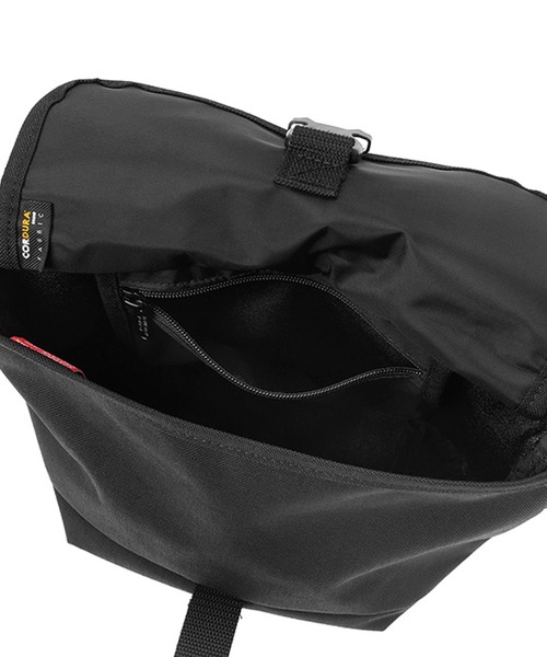 Manhattan Portage（マンハッタンポーテージ）の「Nylon Messenger Bag Flap Zipper Pocket（メッセンジャーバッグ・メンズ・ブラック・X-SMALL）」の5枚目の写真
