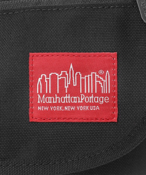 Manhattan Portage（マンハッタンポーテージ）の「Nylon Messenger Bag Flap Zipper Pocket（メッセンジャーバッグ・メンズ・ブラック・X-SMALL）」の7枚目の写真
