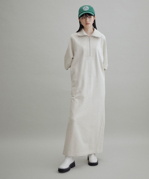 ADAM ET ROPE'（アダムエロペ）の「【WEB限定(一部店舗展開あり)】ハーフZIPスウェットワンピース（ワンピース・レディース・ブラック/ホワイト系その他/キナリ・FREE）」の7枚目の写真