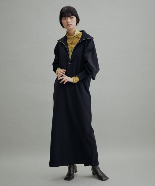 ADAM ET ROPE'（アダムエロペ）の「【WEB限定(一部店舗展開あり)】ハーフZIPスウェットワンピース（ワンピース・レディース・ブラック/ホワイト系その他/キナリ・FREE）」の16枚目の写真
