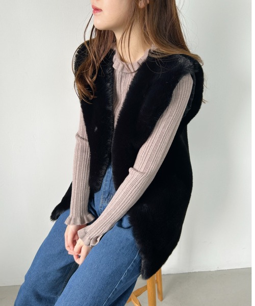 CLEA（クレア）の「フェイクファーロングベスト（ベスト・レディース・モカ/ホワイト/ブラック・FREE）」の22枚目の写真