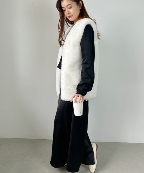 CLEA（クレア）の「フェイクファーロングベスト（ベスト・レディース・モカ/ホワイト/ブラック・FREE）」の14枚目の写真